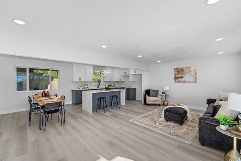 Tiny photo for 1406 SWINTON LN, Farmington, UT 84025 (MLS # 2149515)