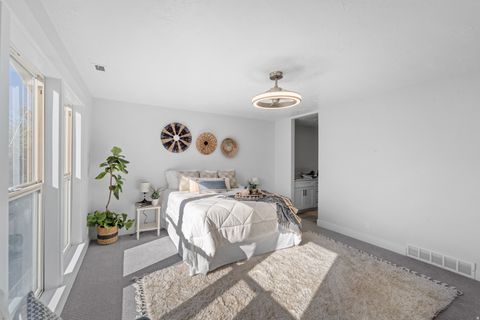 Tiny photo for 1406 SWINTON LN, Farmington, UT 84025 (MLS # 2149515)