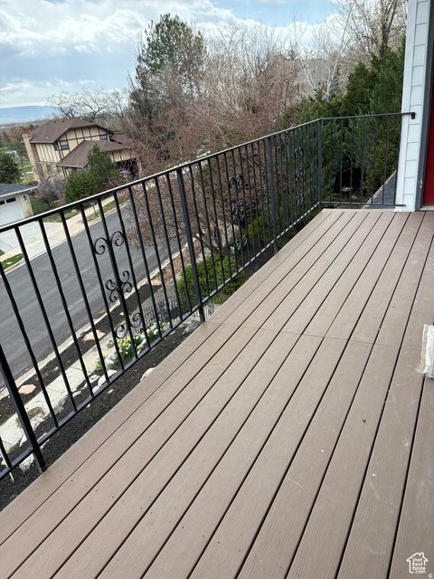 Tiny photo for 1406 SWINTON LN, Farmington, UT 84025 (MLS # 2149515)