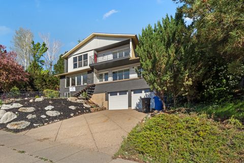 Tiny photo for 1406 SWINTON LN, Farmington, UT 84025 (MLS # 2149515)