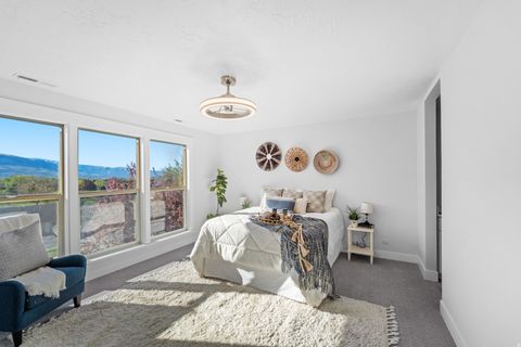 Tiny photo for 1406 SWINTON LN, Farmington, UT 84025 (MLS # 2149515)