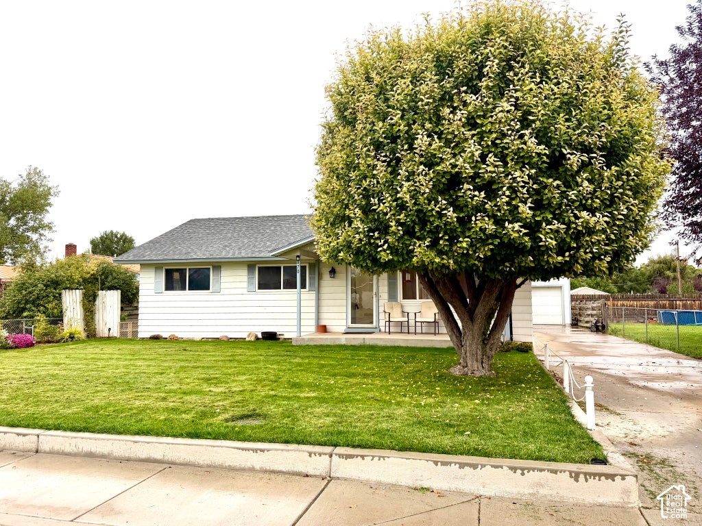 Photo of 470 N 400 E, Roosevelt, UT 84066 (MLS # 2187870)