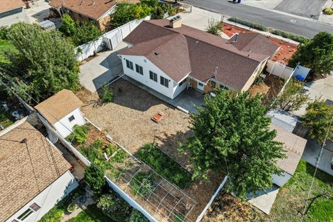 Tiny photo for 215 CAROL WAY, Midvale, UT 84047 (MLS # 2149971)