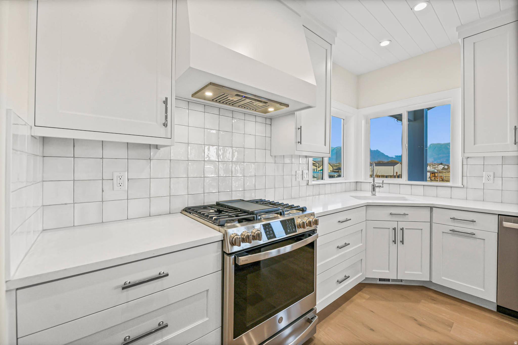 PIONEER HEIGHTS - Residential