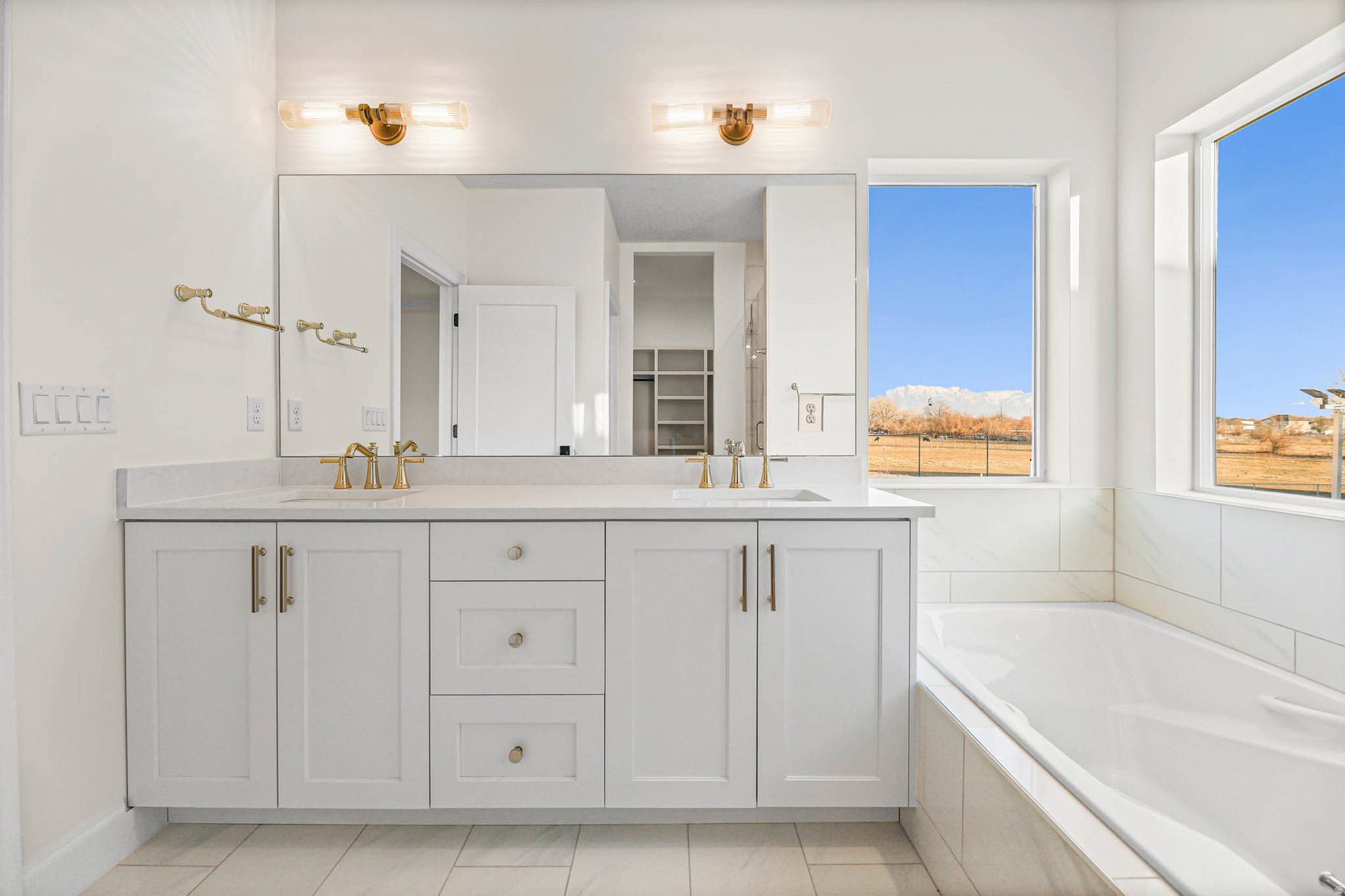 PIONEER HEIGHTS - Residential