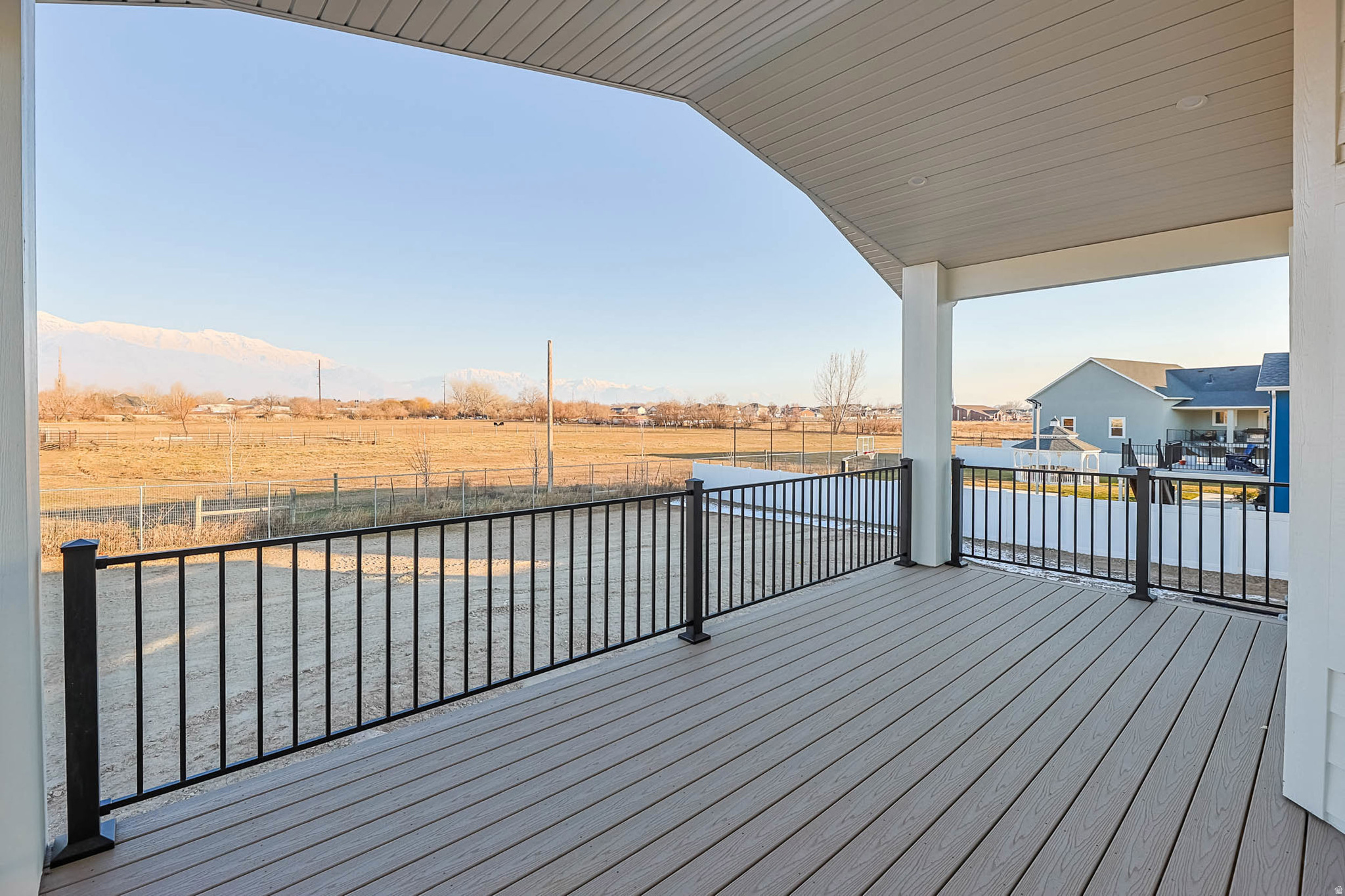 PIONEER HEIGHTS - Residential