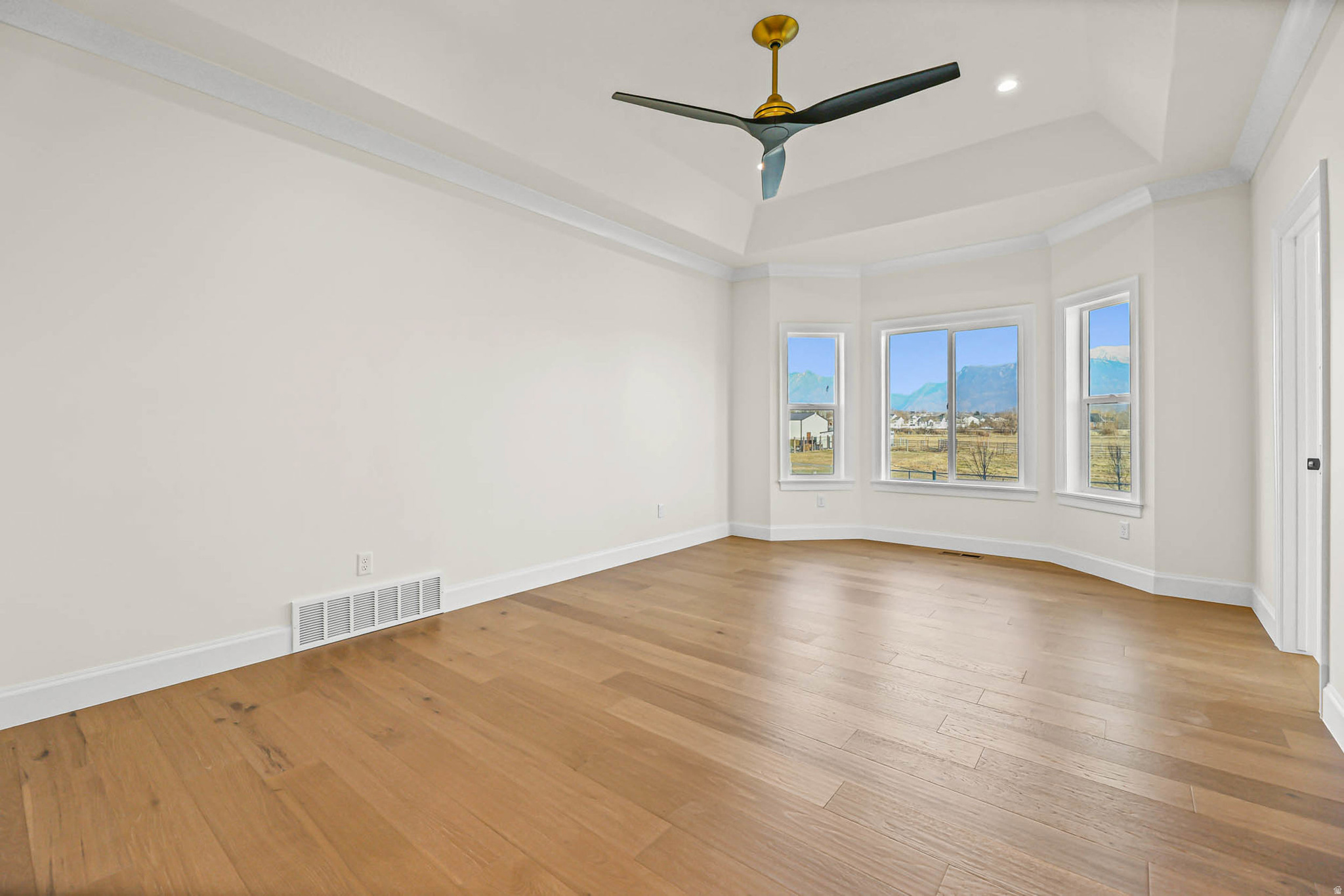 PIONEER HEIGHTS - Residential