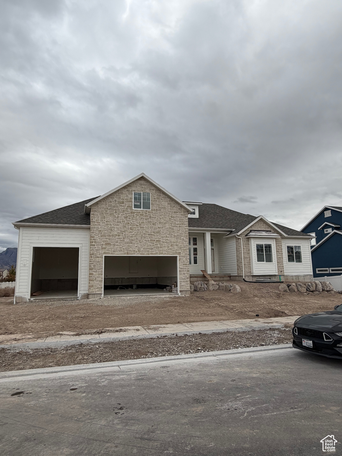 PIONEER HEIGHTS - Residential