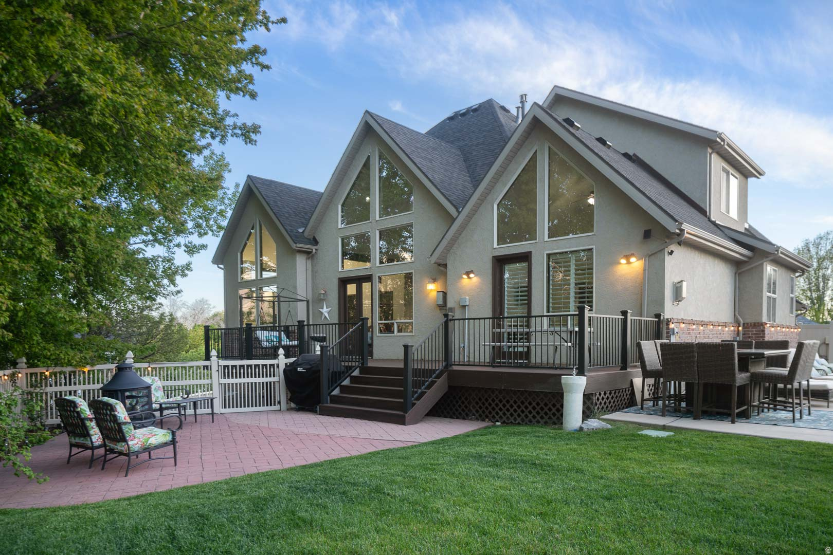 DRY CREEK BENCH - Residential