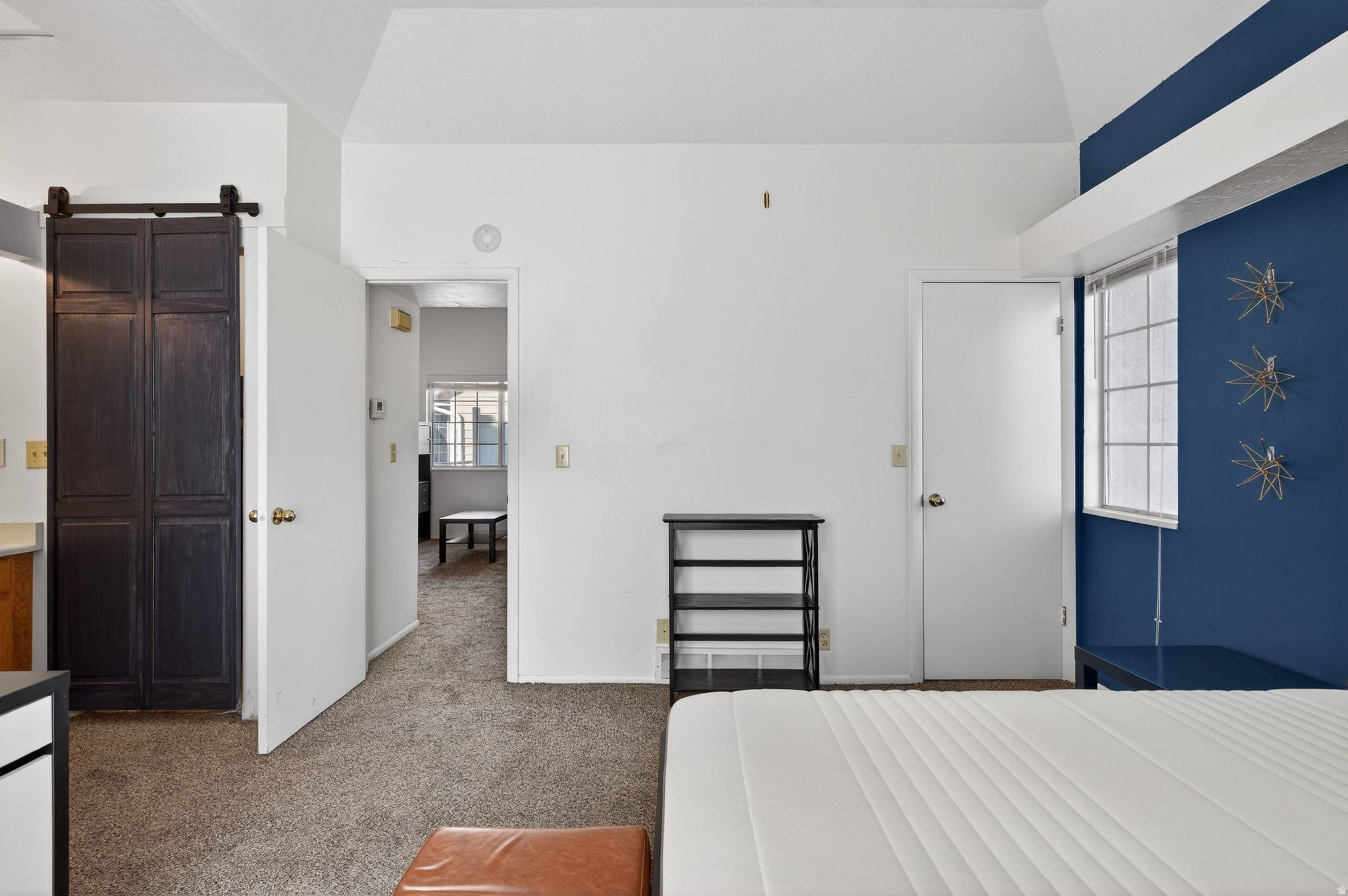 CROSSPOINTE CONDOS - Residential