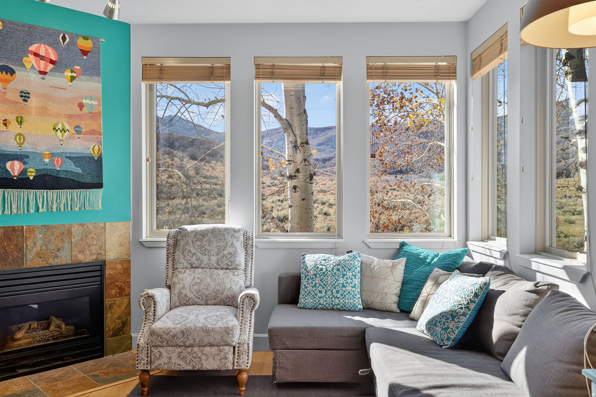 CRESTVIEW CONDOMINIUM PHASE 1 - Residential