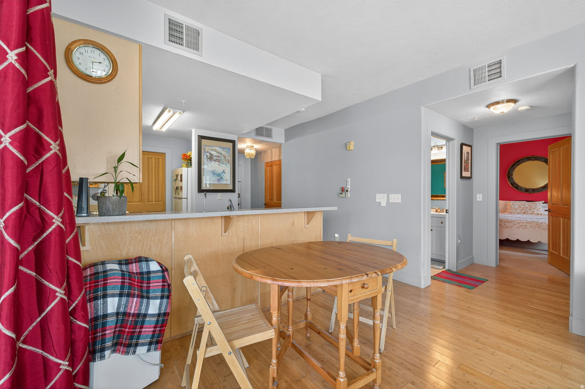 CRESTVIEW CONDOMINIUM PHASE 1 - Residential