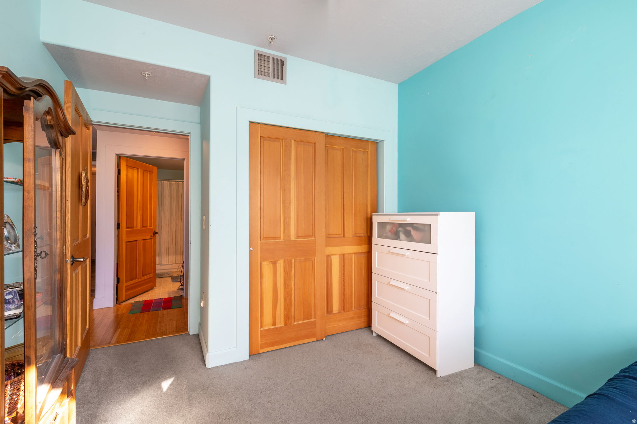 CRESTVIEW CONDOMINIUM PHASE 1 - Residential