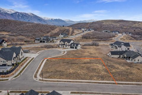 Photo of 14576 S CANYON EDGE CIR #69, Draper (UT Cnty), UT 84020 (MLS # 2129225)
