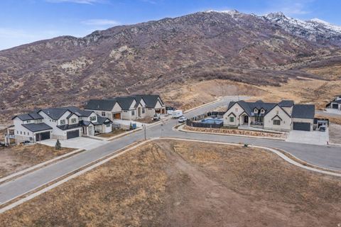 Tiny photo for 14576 S CANYON EDGE CIR #69, Draper (UT Cnty), UT 84020 (MLS # 2129225)