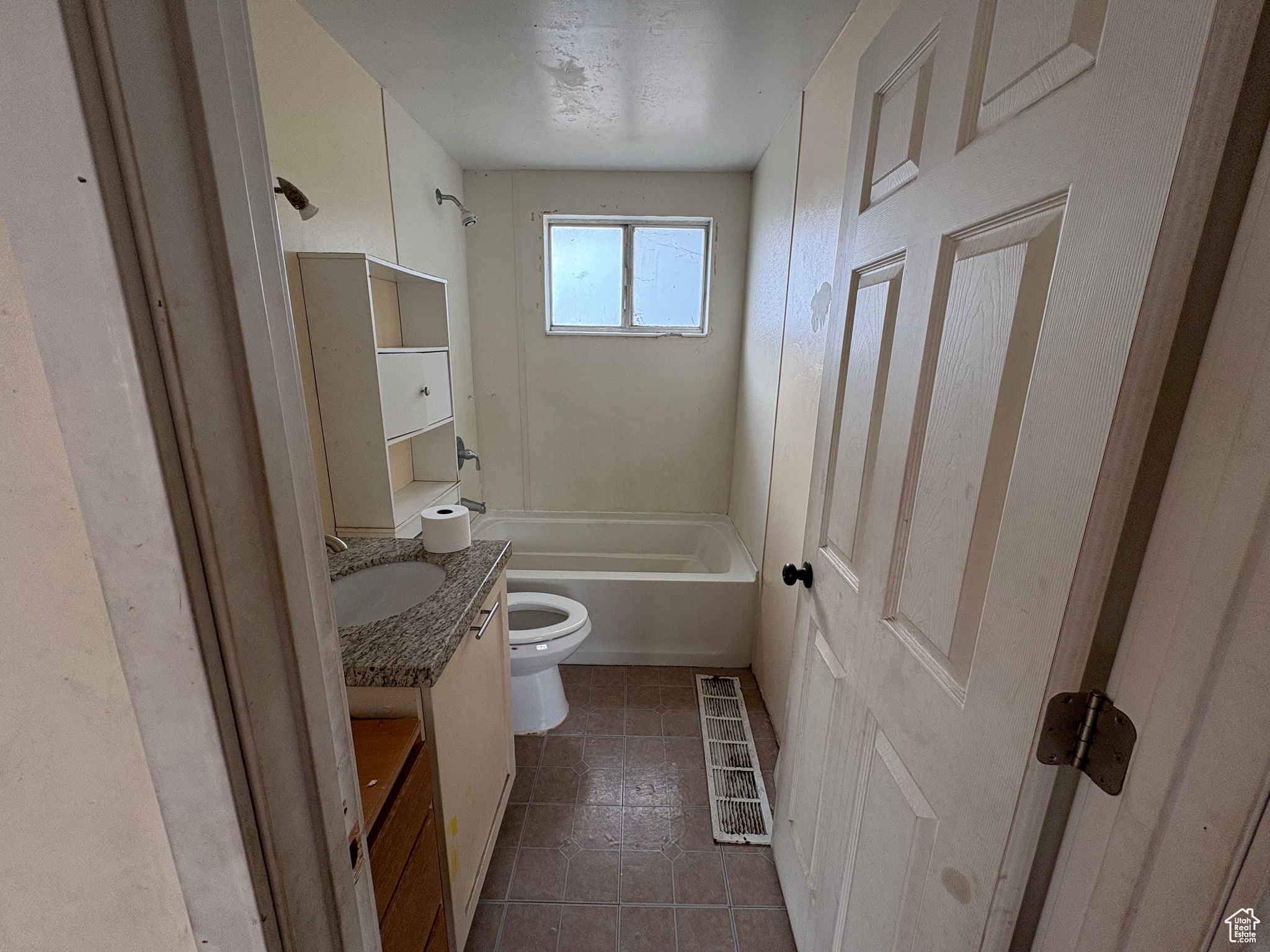 MIDVALLEY MA - Residential