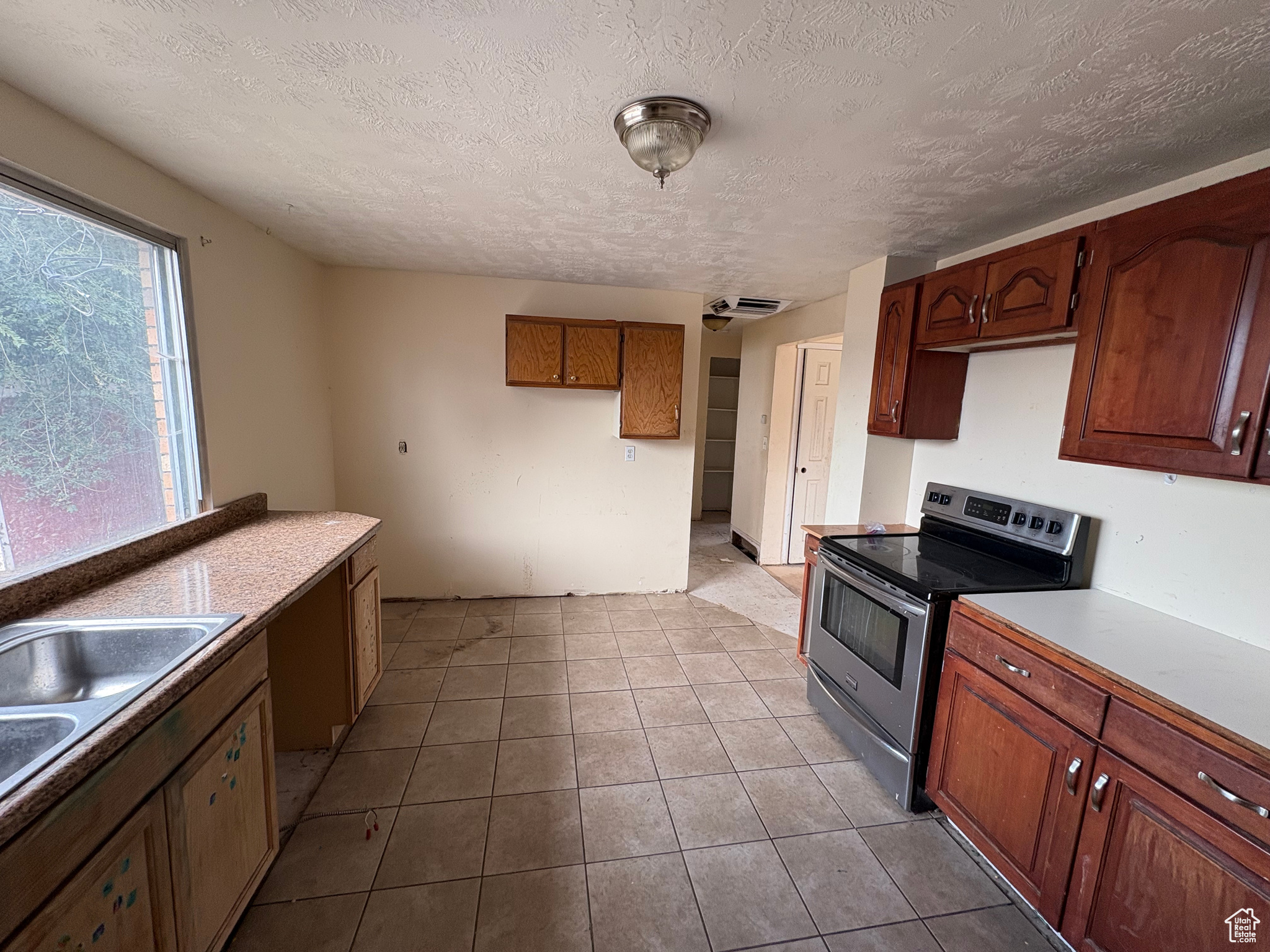 MIDVALLEY MA - Residential