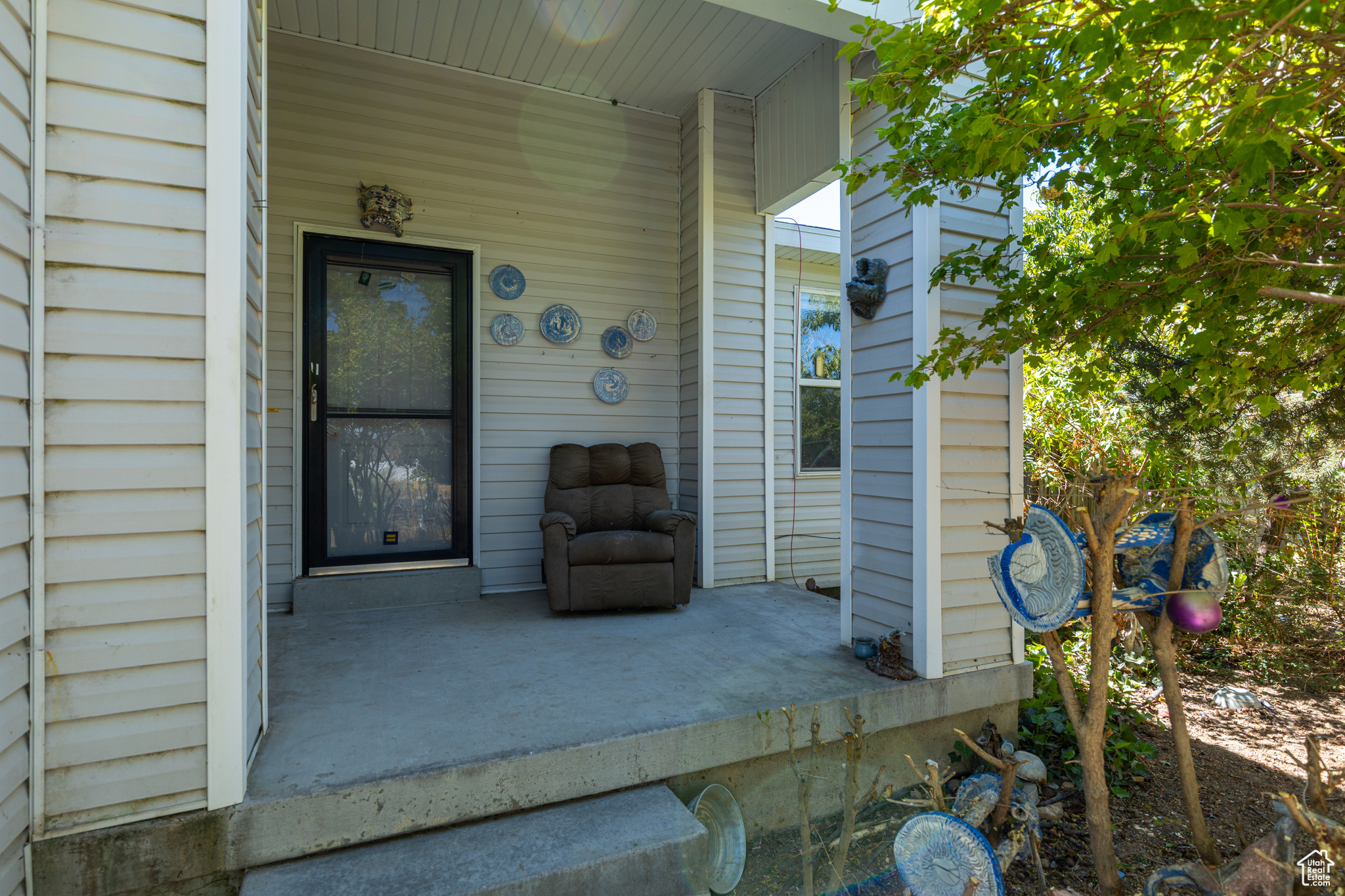 796 VALLEY VIEW DR