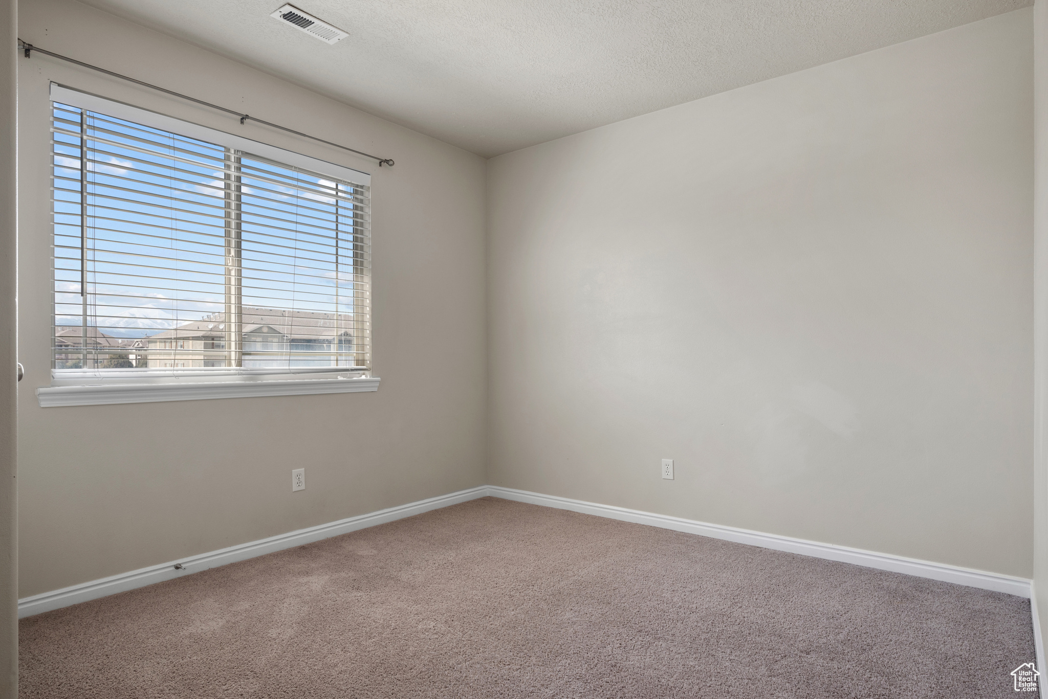 3585 E Rockcreek Rd Rd #E-11, Eagle Mountain, Utah image 14