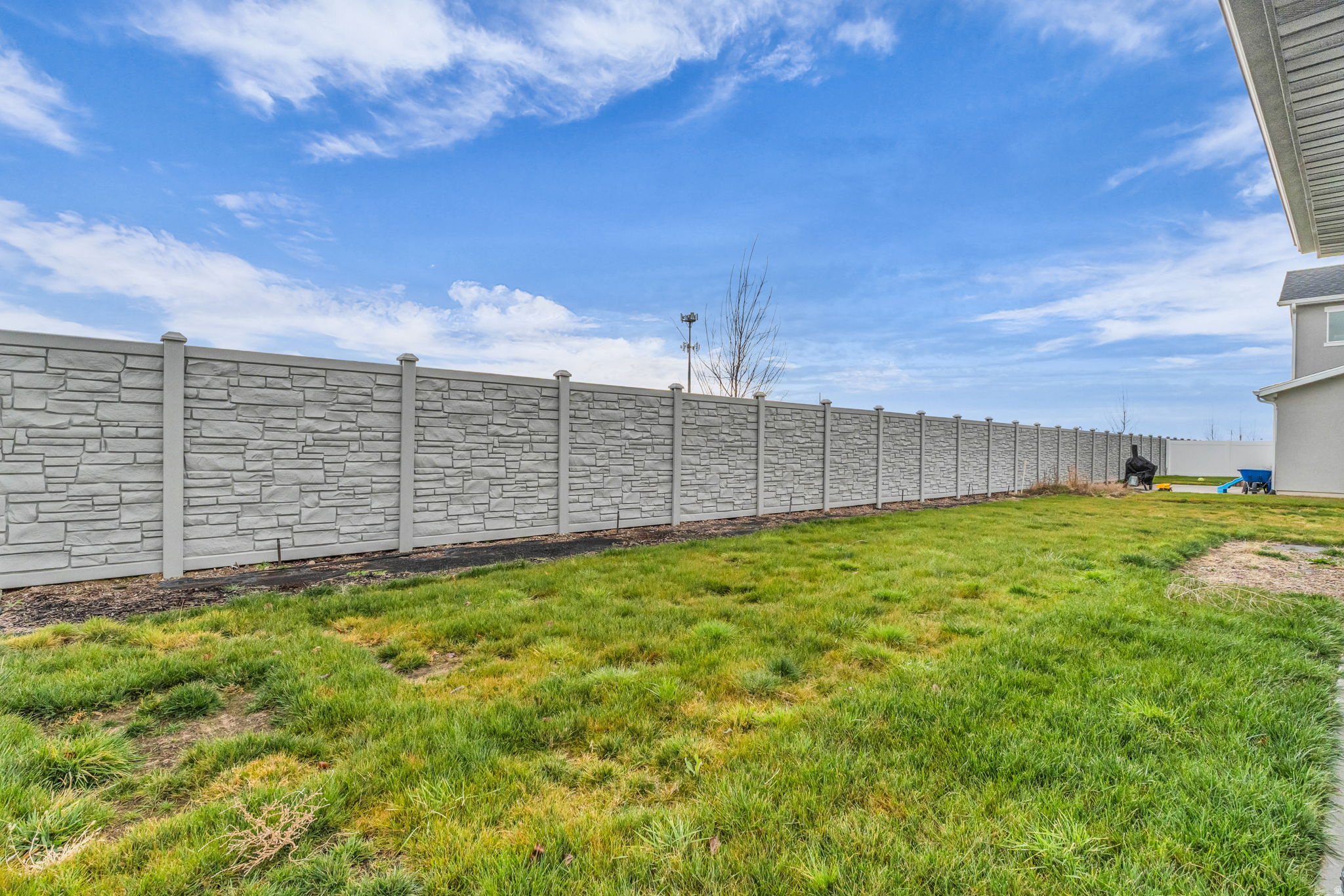 CREEKSIDE AT SHORELINE - Residential