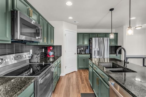 Tiny photo for 2811 S 2425 W, Syracuse, UT 84075 (MLS # 2128937)