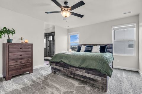 Tiny photo for 2811 S 2425 W, Syracuse, UT 84075 (MLS # 2128937)