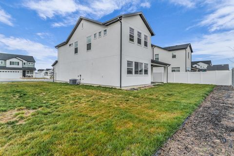 Tiny photo for 2811 S 2425 W, Syracuse, UT 84075 (MLS # 2128937)
