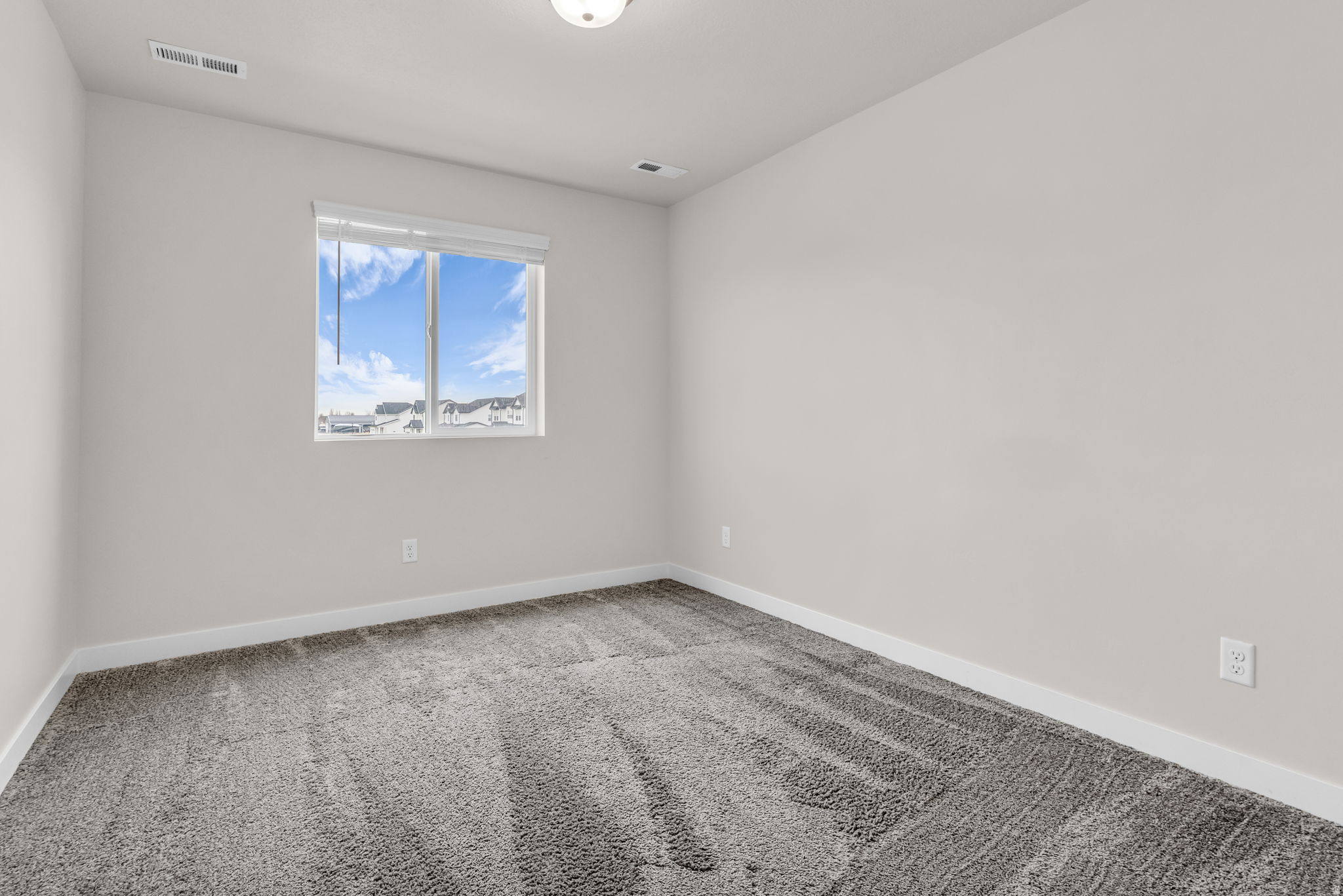 CREEKSIDE AT SHORELINE - Residential