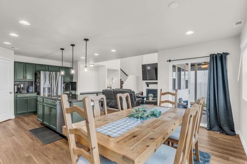 Tiny photo for 2811 S 2425 W, Syracuse, UT 84075 (MLS # 2128937)
