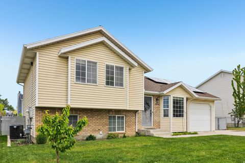 Tiny photo for 2896 W 6000 S, Roy, UT 84067 (MLS # 2153328)