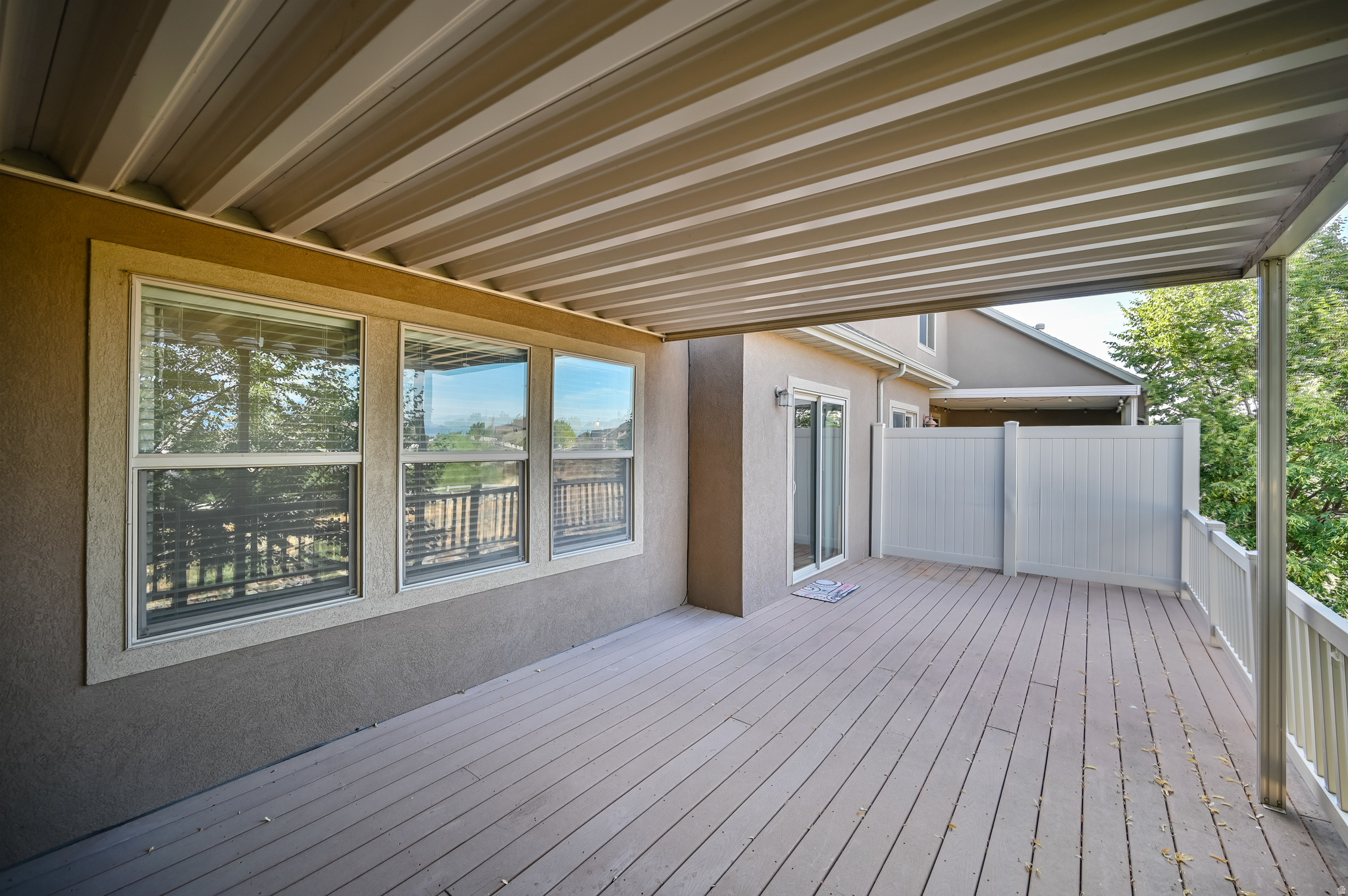 ROSE CREEK CROSSING - Residential Lease