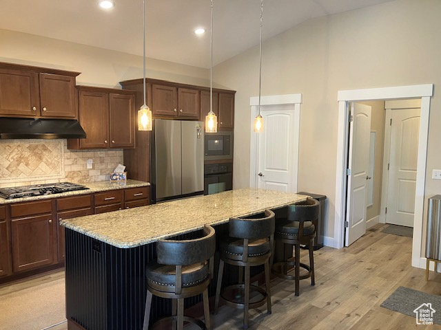 CADENS COVE - Residential