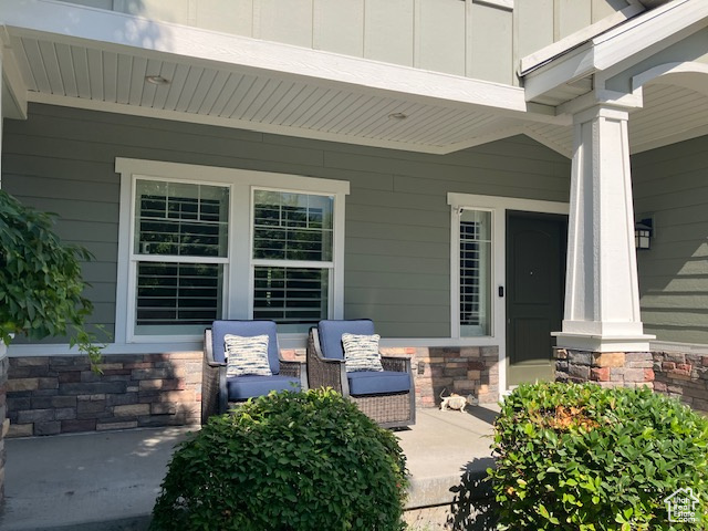 CADENS COVE - Residential