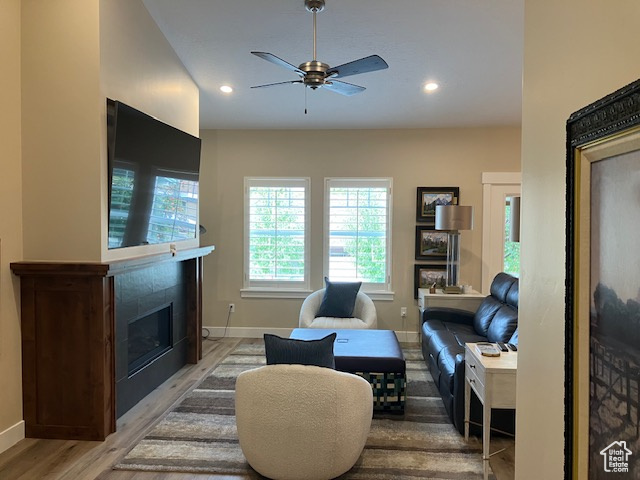 CADENS COVE - Residential