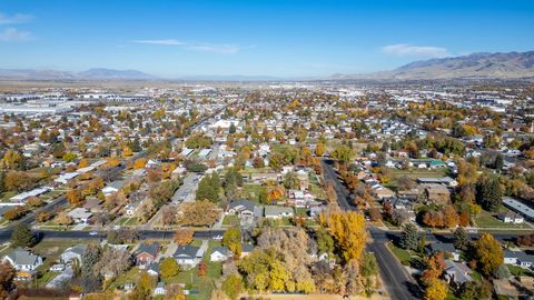 Tiny photo for 328 W 400 N, Logan, UT 84321 (MLS # 2121158)