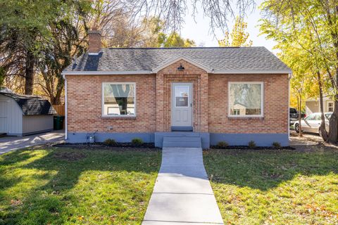 Photo of 328 W 400 N, Logan, UT 84321 (MLS # 2121158)