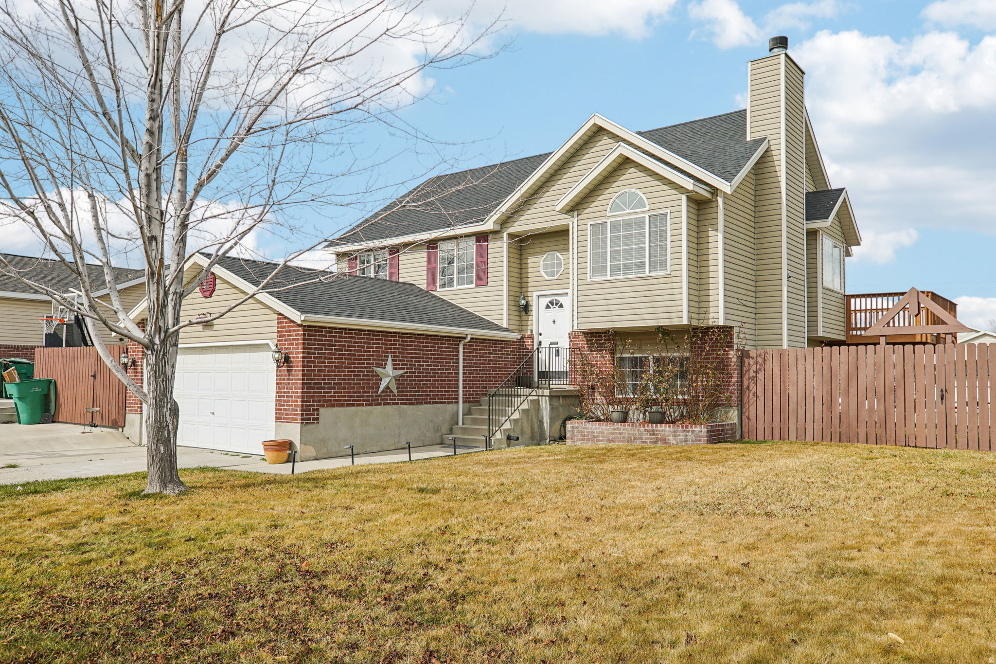 SHADOW MOUNTAIN EAST - Residential