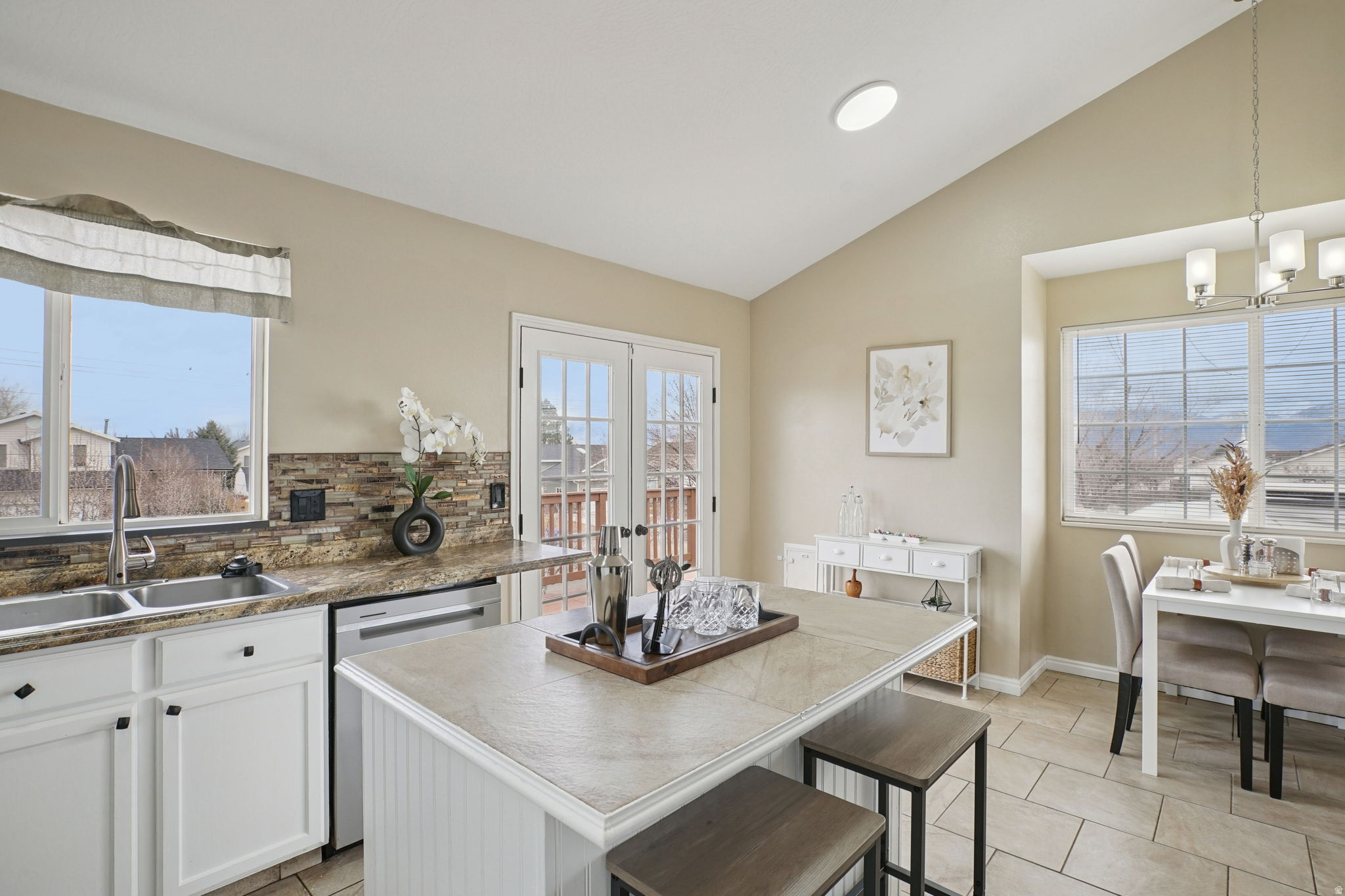 SHADOW MOUNTAIN EAST - Residential