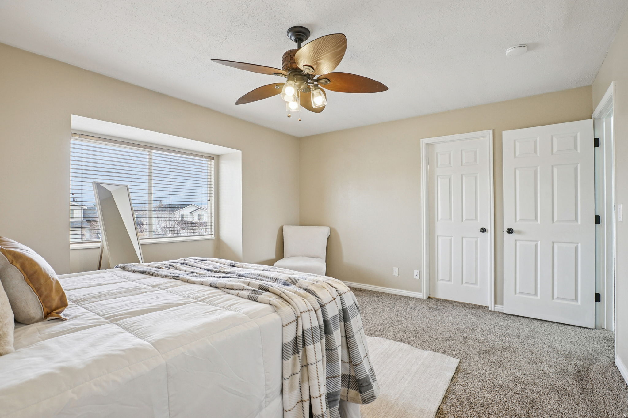 SHADOW MOUNTAIN EAST - Residential