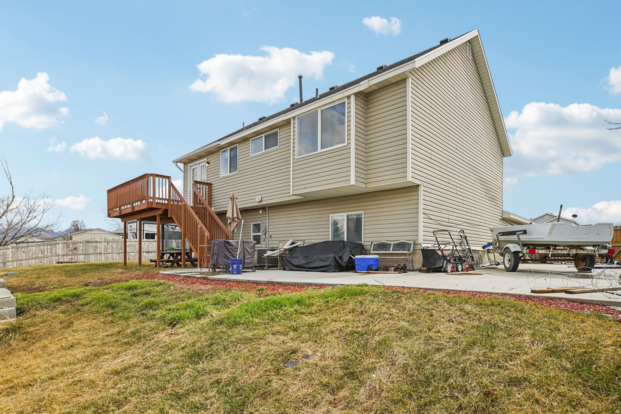 SHADOW MOUNTAIN EAST - Residential