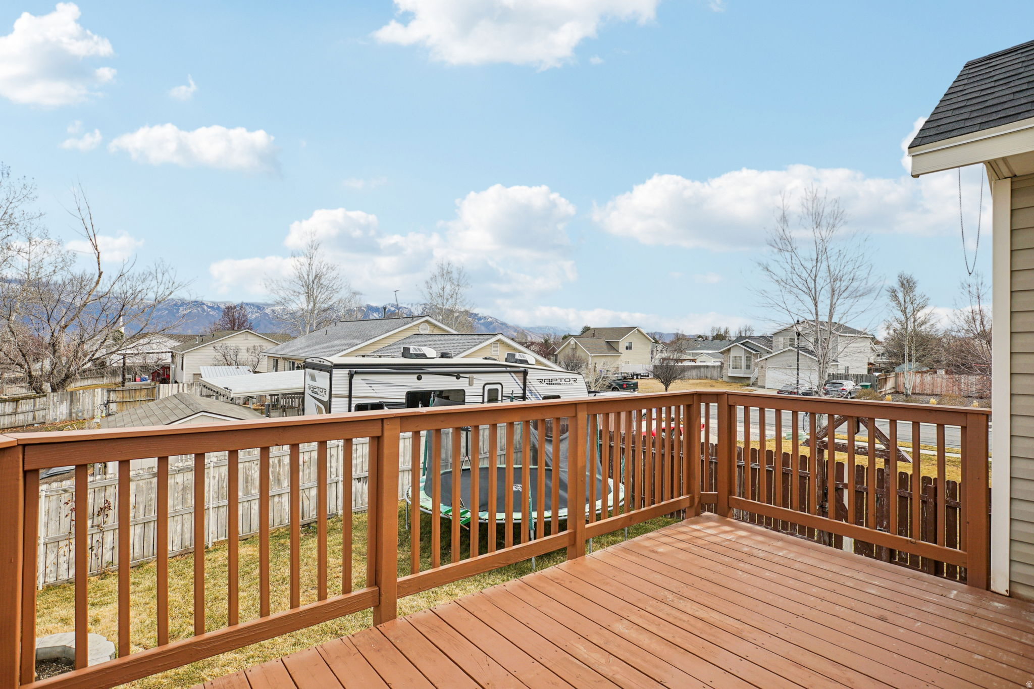 SHADOW MOUNTAIN EAST - Residential