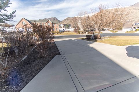 Tiny photo for 314 E 750 N, Lindon, UT 84042 (MLS # 2141740)