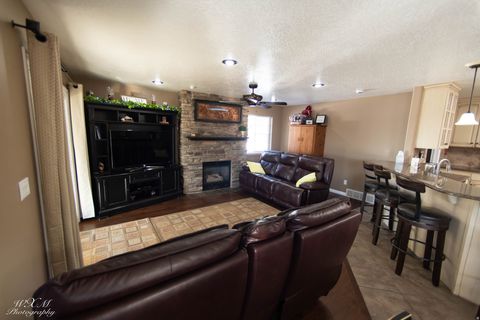 Tiny photo for 314 E 750 N, Lindon, UT 84042 (MLS # 2141740)
