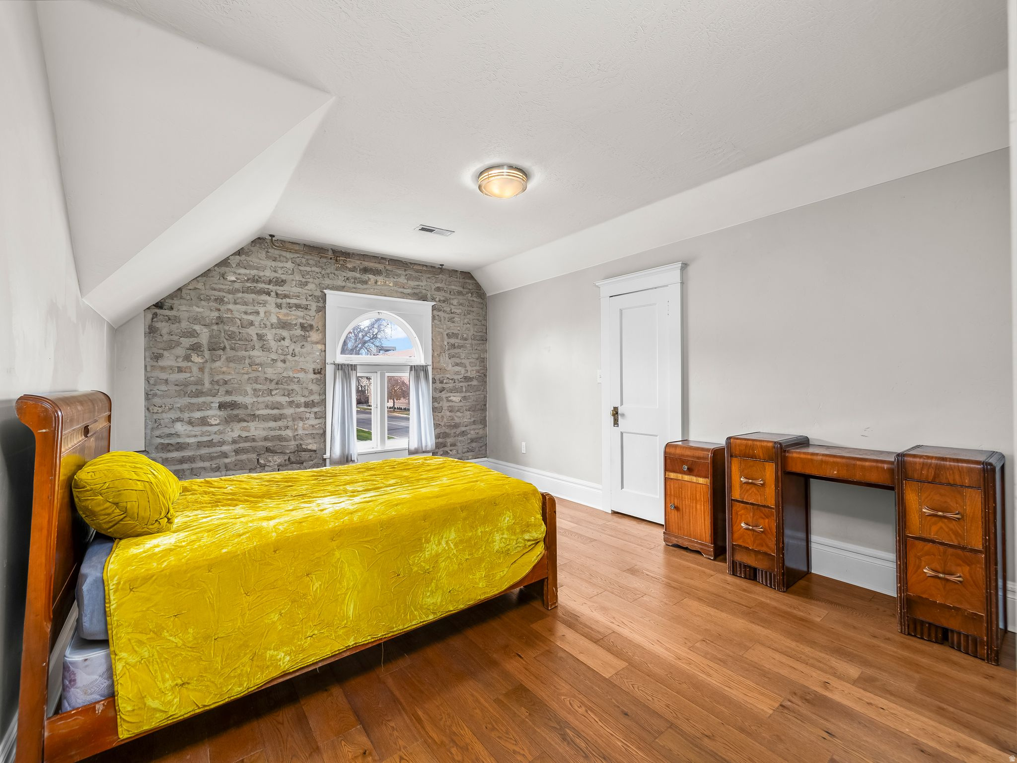 MAESER NEIGHBORHOOD - Residential