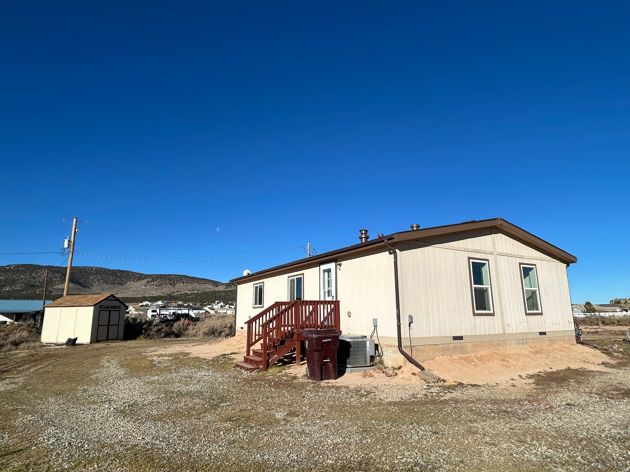 MONTE VISTA ACRES - Residential