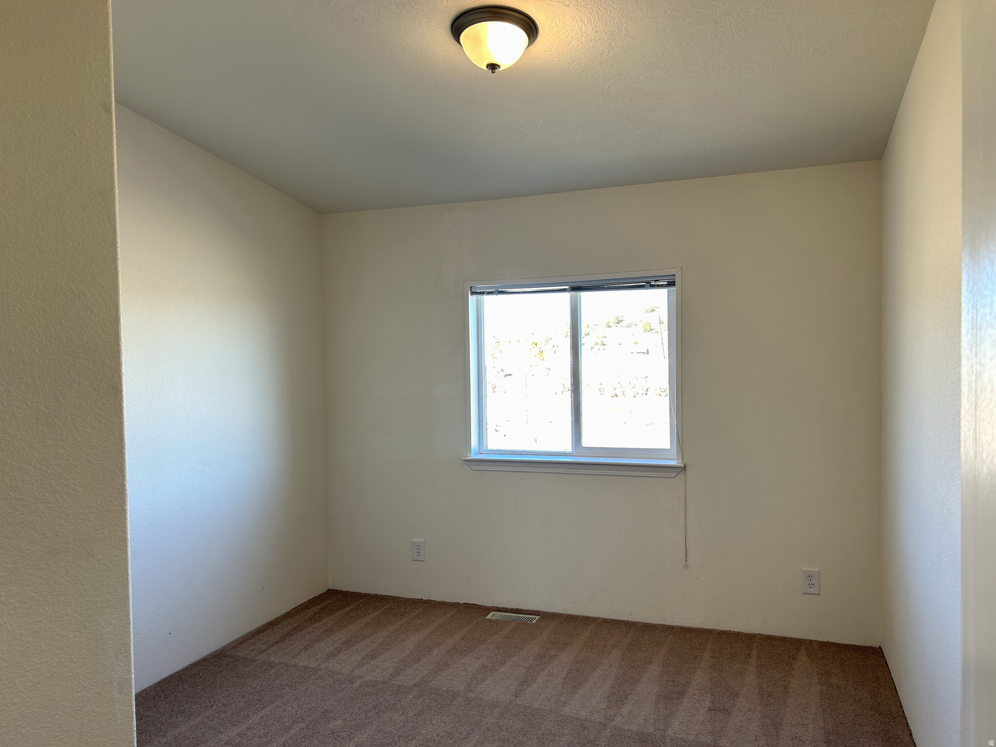 MONTE VISTA ACRES - Residential