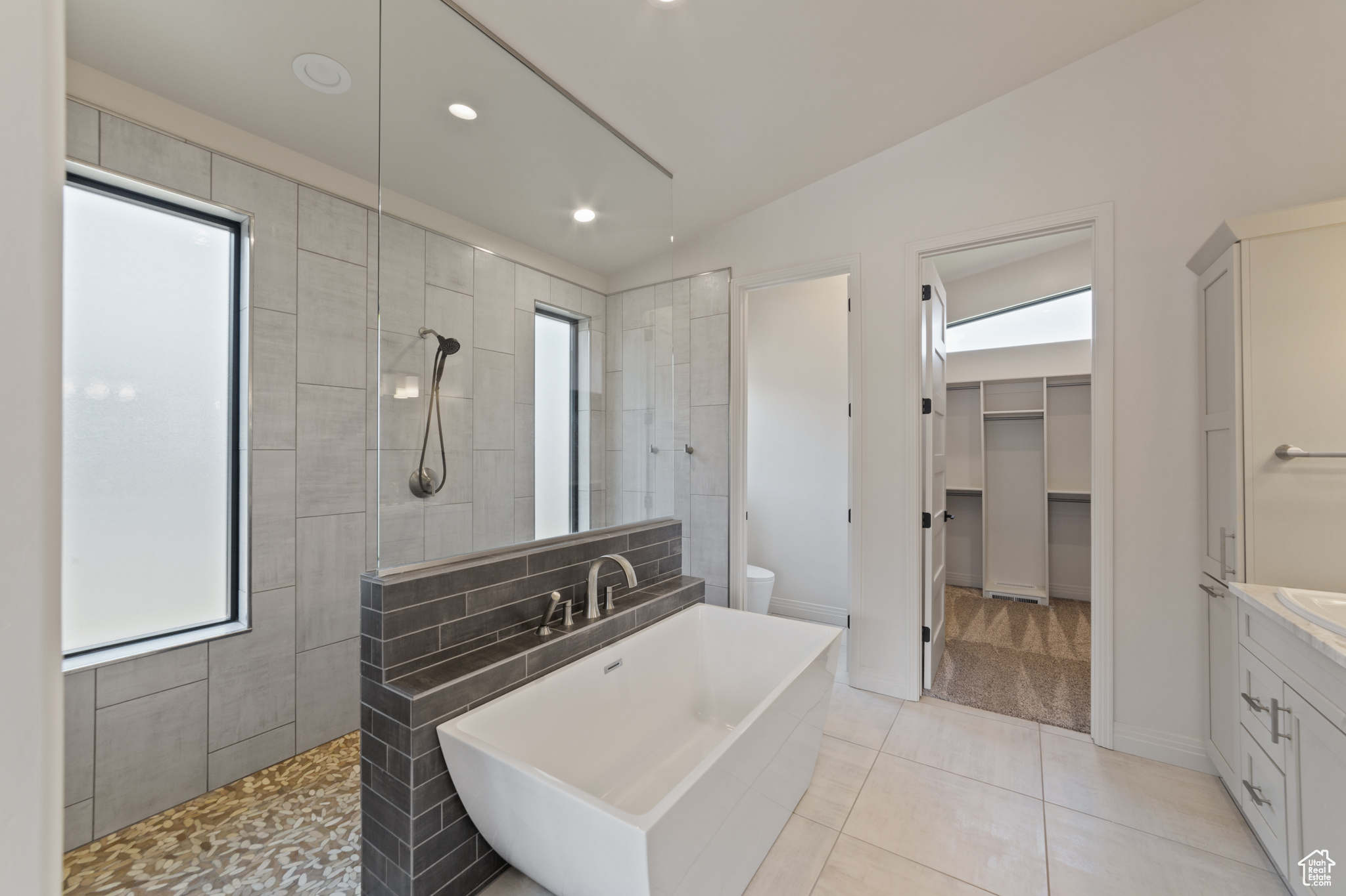 LOT 4 ESTRELLA ESTATES - Residential