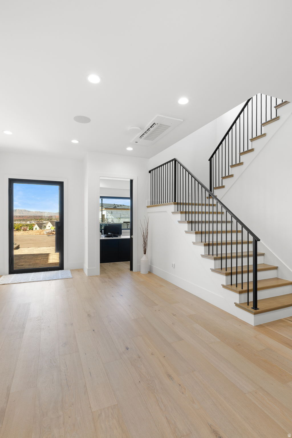 INDIAN KNOLLS - Residential