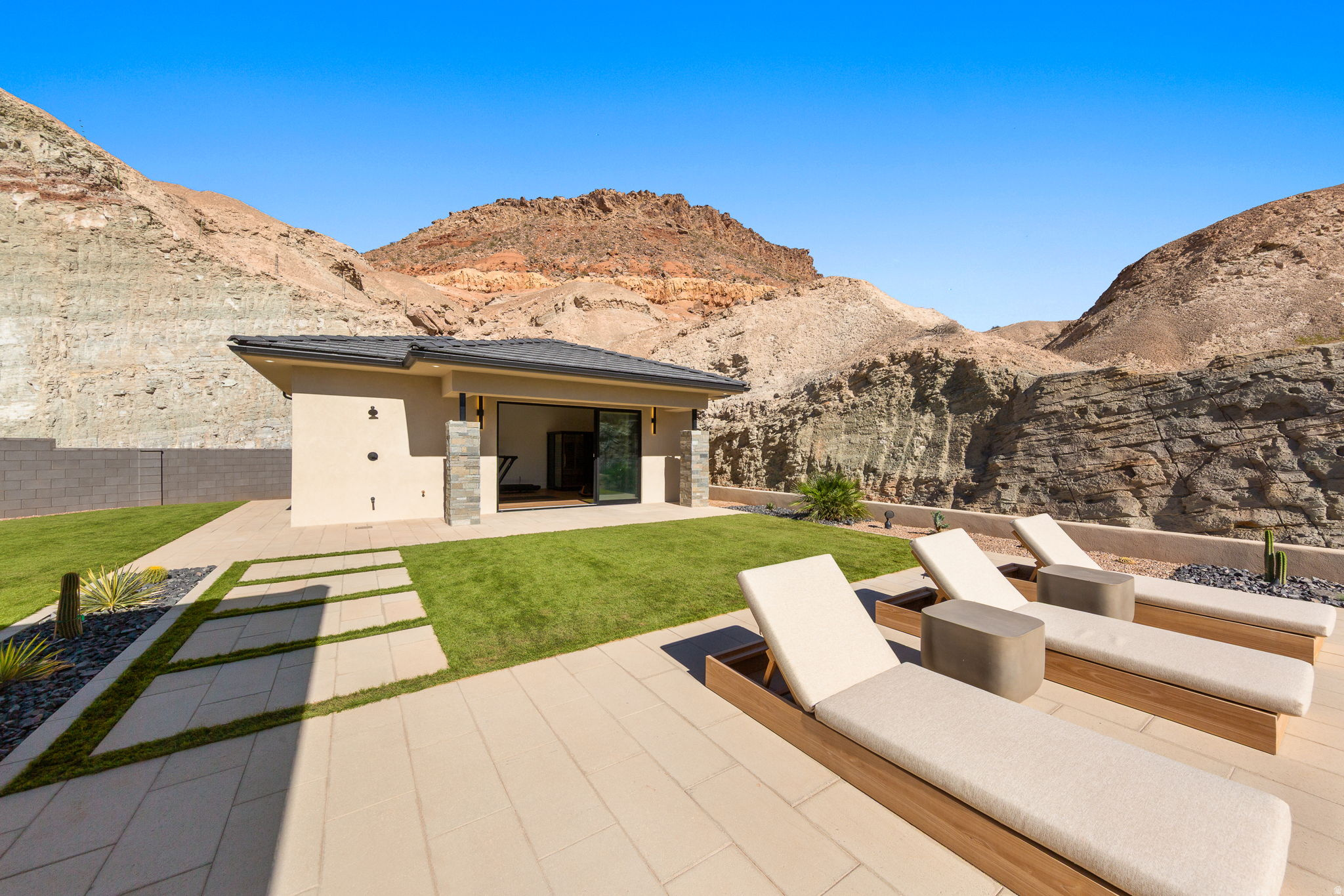 INDIAN KNOLLS - Residential