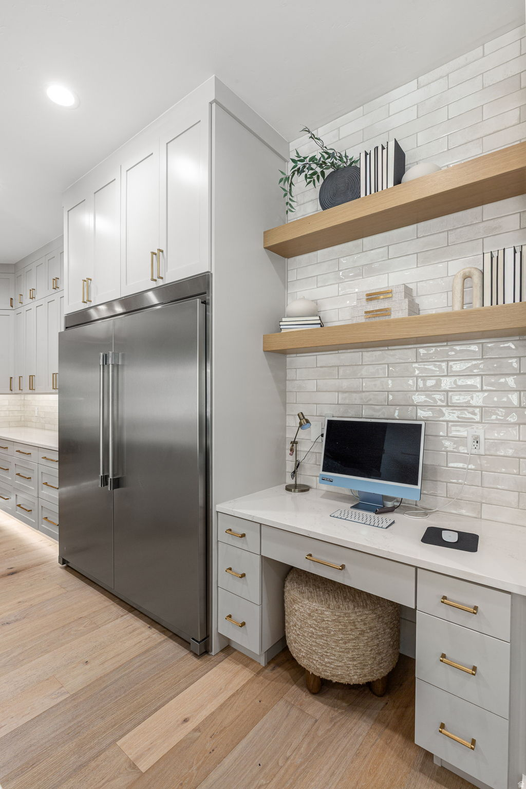 INDIAN KNOLLS - Residential